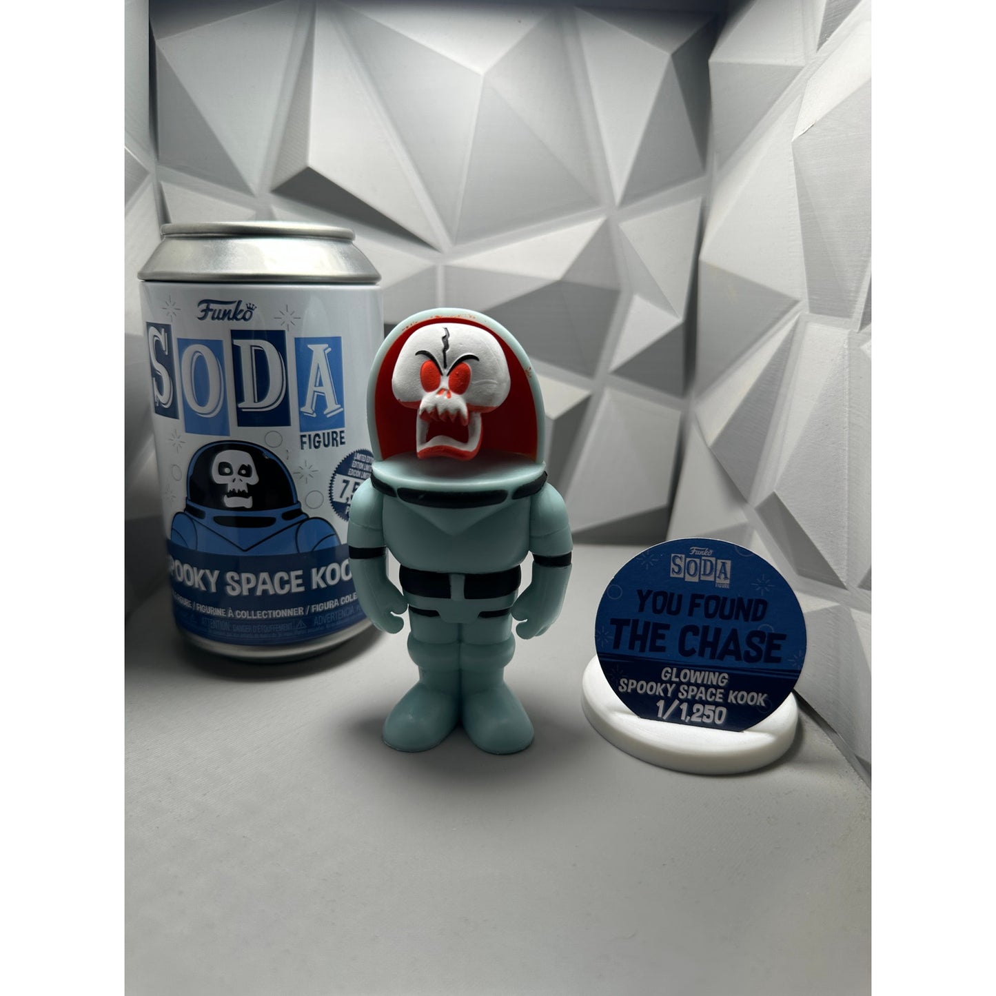 Spooky Space Kook Chase Funko Soda Scooby-Doo